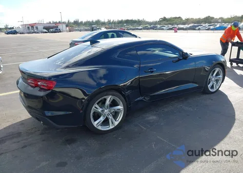 2021 Chevrolet Camaro Rwd Lt1 from USA, damaged, VIN 1G1FF1R78M0121517